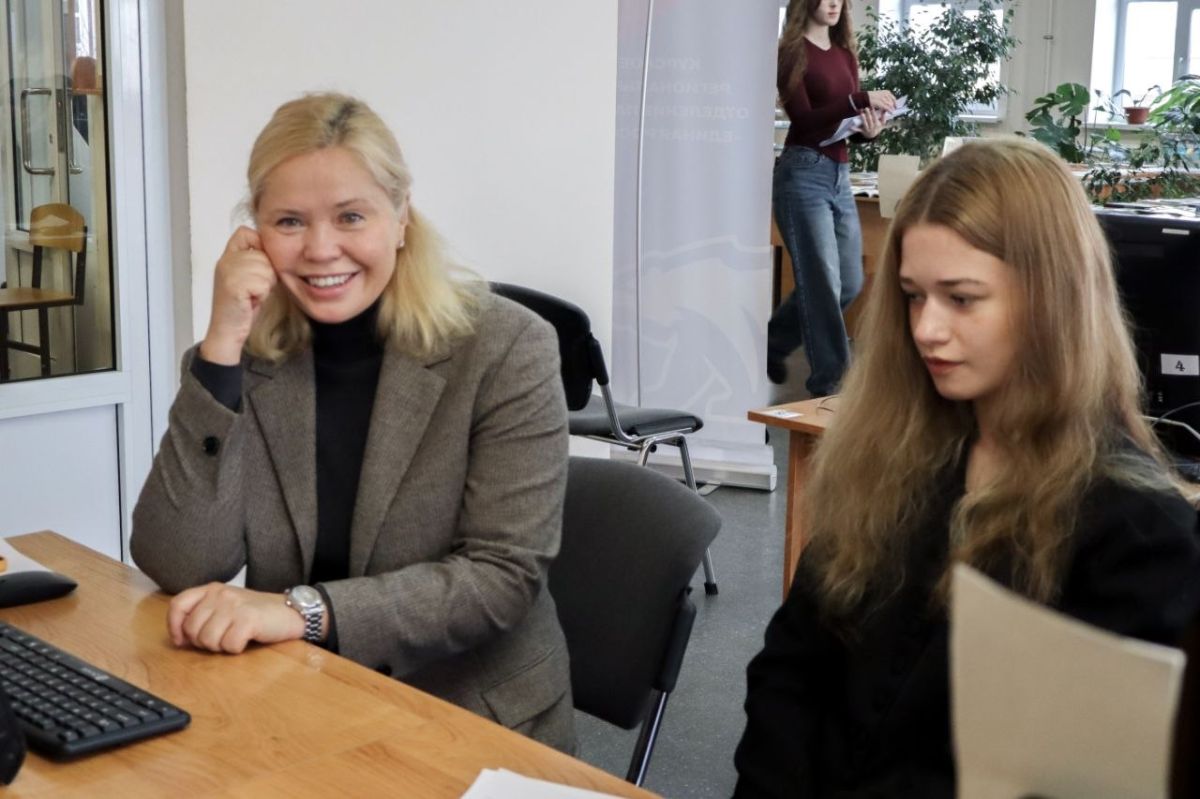 Екатерина Харченко: Поприветствовала участников Всероссийского научно-технологического диктанта Екатерина Харченко: Поприветствовала участников Всероссийского научно-технологического диктанта