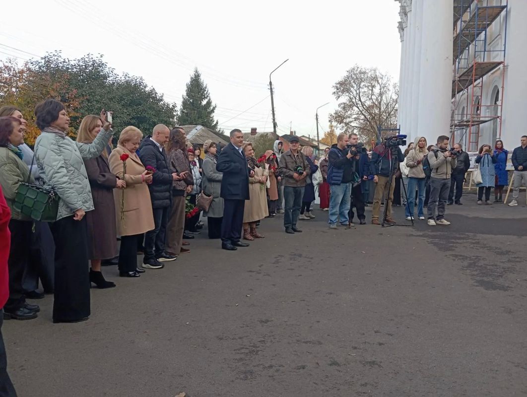«Курский вальс» может стать официальным гимном Курска «Курский вальс» может стать официальным гимном Курска
