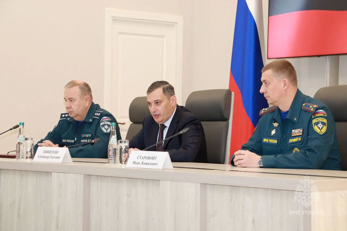 По поручению главы МЧС России Александра Куренкова статс-секретарь – заместитель министра ведомства представил нового руководителя курского регионального управления По поручению главы МЧС России Александра Куренкова статс-секретарь – заместитель министра ведомства представил нового руководителя курского регионального управления