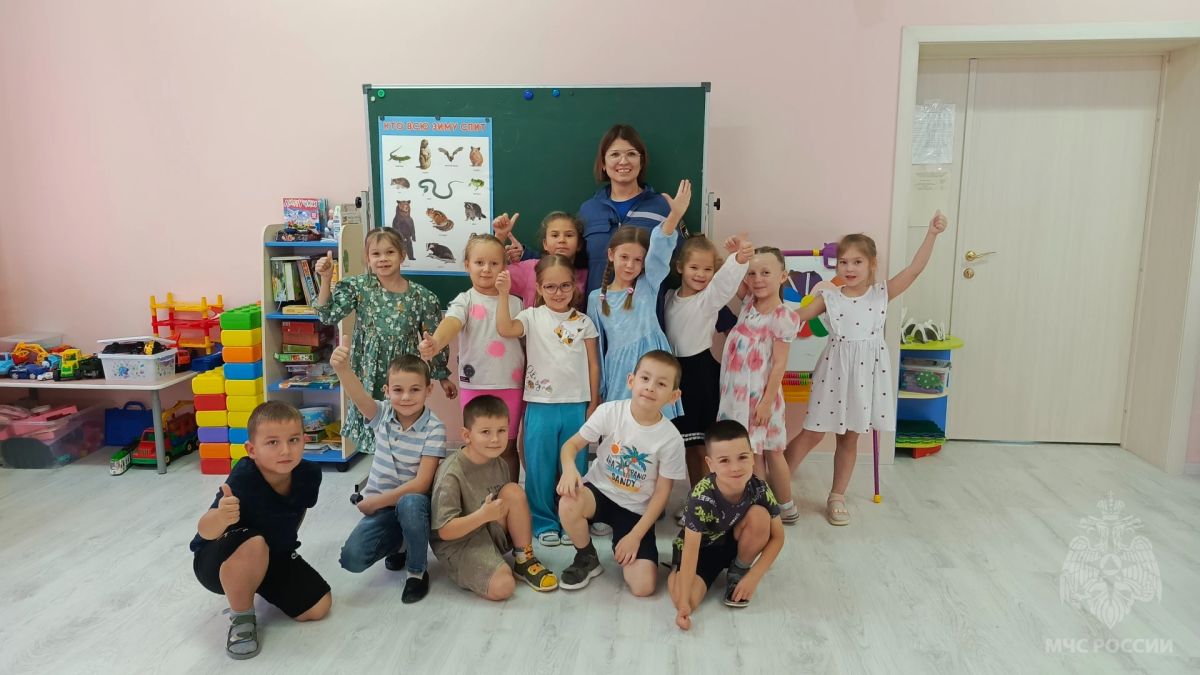 Психологи МЧС России в гостях у дошколят