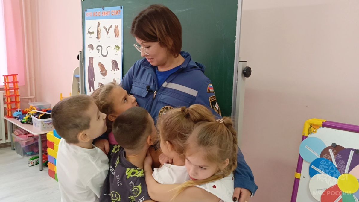 Психологи МЧС России в гостях у дошколят Психологи МЧС России в гостях у дошколят