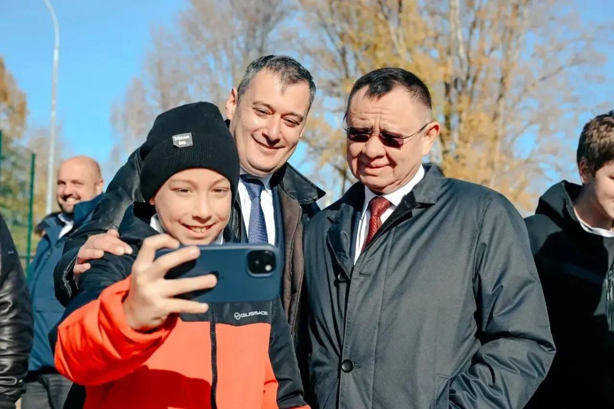 Глава Минстроя РФ побывал на месте будущего атомного реактора строящейся Курской АЭС-2 Глава Минстроя РФ побывал на месте будущего атомного реактора строящейся Курской АЭС-2