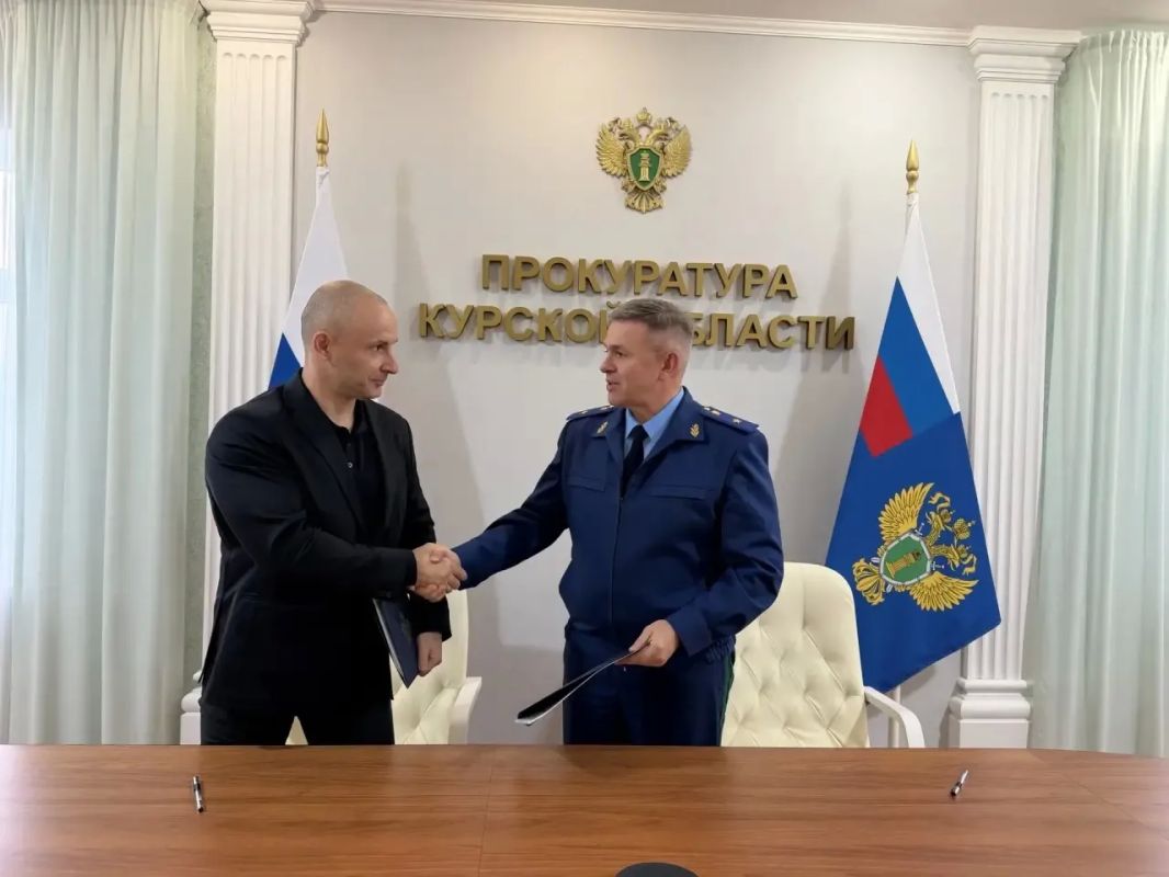 Прокурор Курской области и Уполномоченный по правам участников СВО и членов их семей заключили соглашение о сотрудничестве Прокурор Курской области и Уполномоченный по правам участников СВО и членов их семей заключили соглашение о сотрудничестве