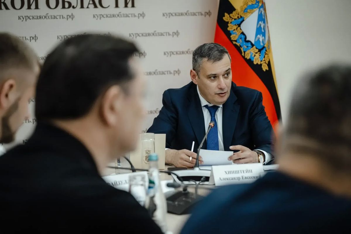 Александр Хинштейн провел рабочее совещание с главой Минстроя РФ Иреком Файзуллиным Александр Хинштейн провел рабочее совещание с главой Минстроя РФ Иреком Файзуллиным