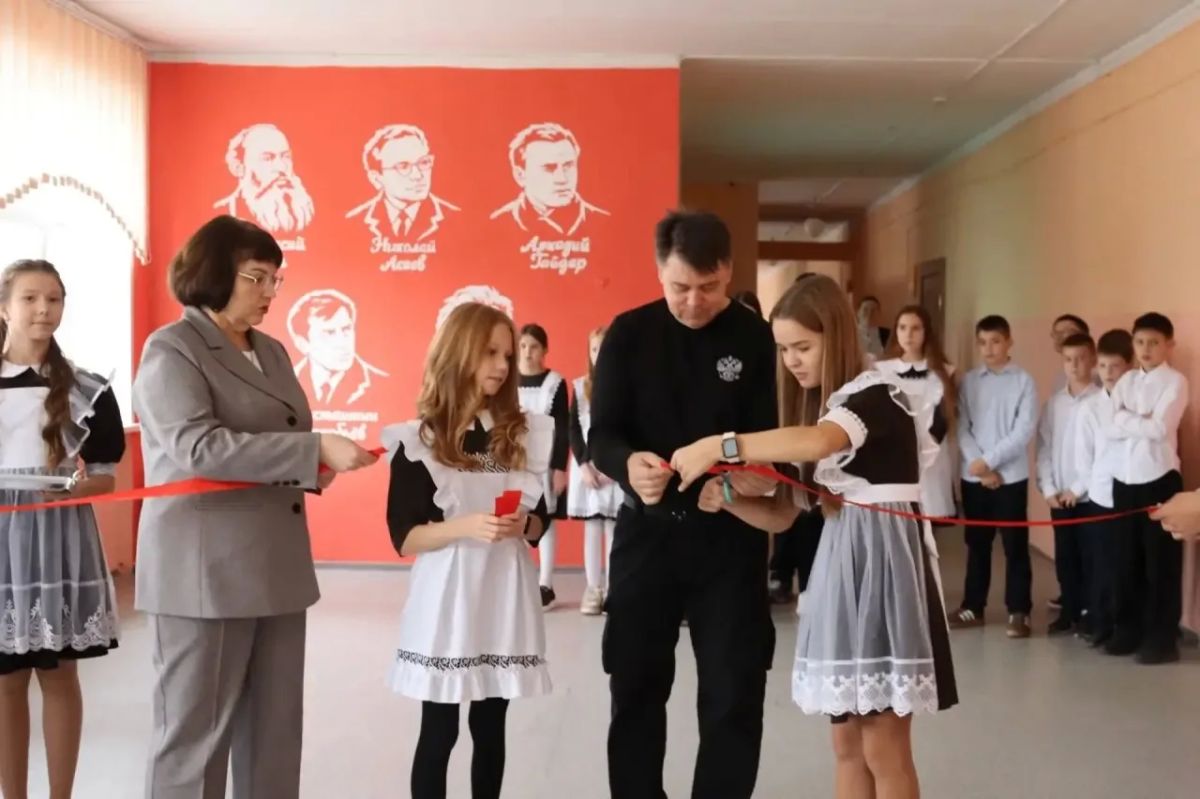 Ученики школы № 47 имени С. В. Широбокова смогут проводить время в «Точке чтения» Ученики школы № 47 имени С. В. Широбокова смогут проводить время в «Точке чтения»
