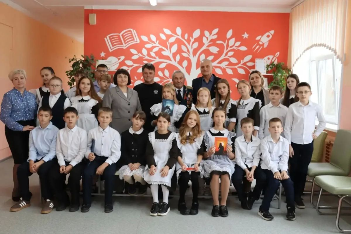 Ученики школы № 47 имени С. В. Широбокова смогут проводить время в «Точке чтения» Ученики школы № 47 имени С. В. Широбокова смогут проводить время в «Точке чтения»