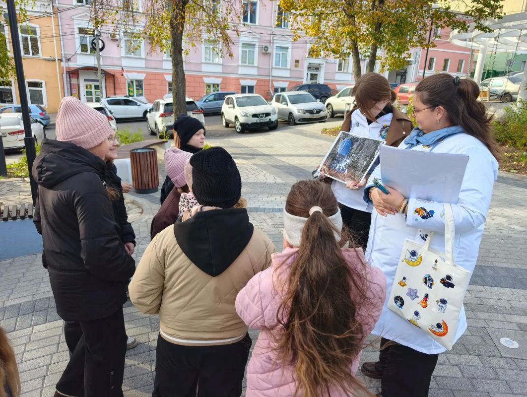 В КУРСКЕ СОСТОЯЛСЯ ПОЗНАВАТЕЛЬНЫЙ КВЕСТ «КОСМИЧЕСКИЙ КУРСК: ПРИКЛЮЧЕНИЯ МОЛОДОГО УЧЁНОГО» В КУРСКЕ СОСТОЯЛСЯ ПОЗНАВАТЕЛЬНЫЙ КВЕСТ «КОСМИЧЕСКИЙ КУРСК: ПРИКЛЮЧЕНИЯ МОЛОДОГО УЧЁНОГО»