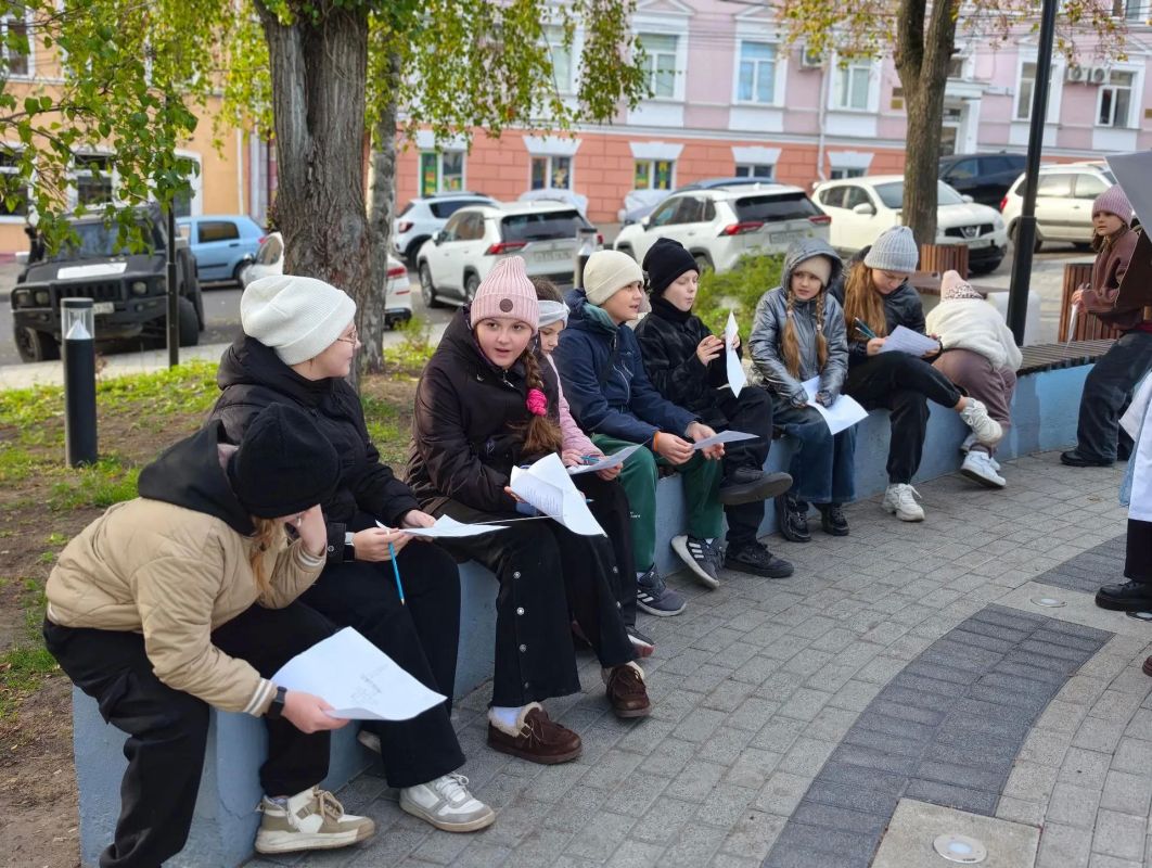 В КУРСКЕ СОСТОЯЛСЯ ПОЗНАВАТЕЛЬНЫЙ КВЕСТ «КОСМИЧЕСКИЙ КУРСК: ПРИКЛЮЧЕНИЯ МОЛОДОГО УЧЁНОГО» В КУРСКЕ СОСТОЯЛСЯ ПОЗНАВАТЕЛЬНЫЙ КВЕСТ «КОСМИЧЕСКИЙ КУРСК: ПРИКЛЮЧЕНИЯ МОЛОДОГО УЧЁНОГО»