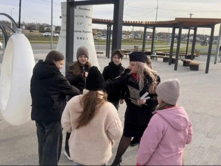 Сотрудники Курчатовской Госавтоинспекции напомнили пешеходам о важности использования световозвращающих элементов Сотрудники Курчатовской Госавтоинспекции напомнили пешеходам о важности использования световозвращающих элементов