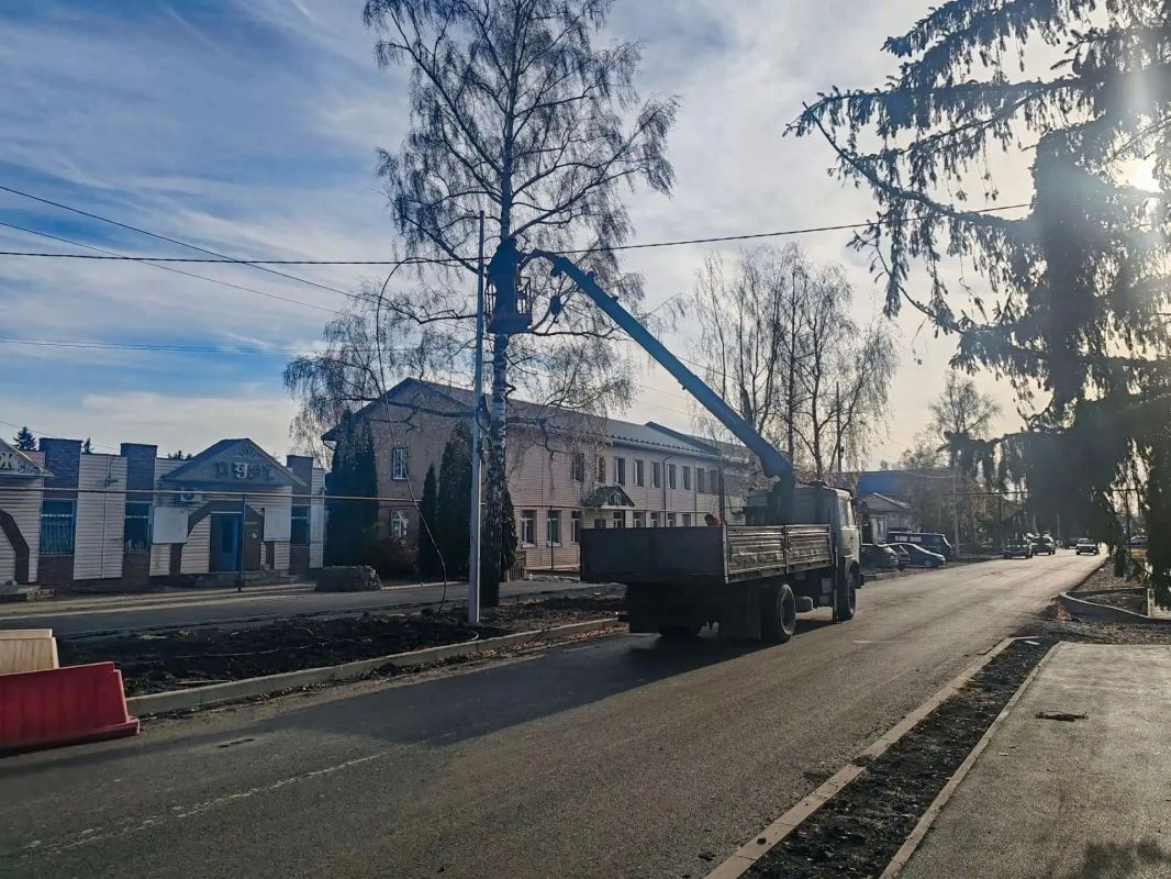 В посёлке Кшенский продолжается реконструкция одной из главных улиц — Ленина В посёлке Кшенский продолжается реконструкция одной из главных улиц — Ленина