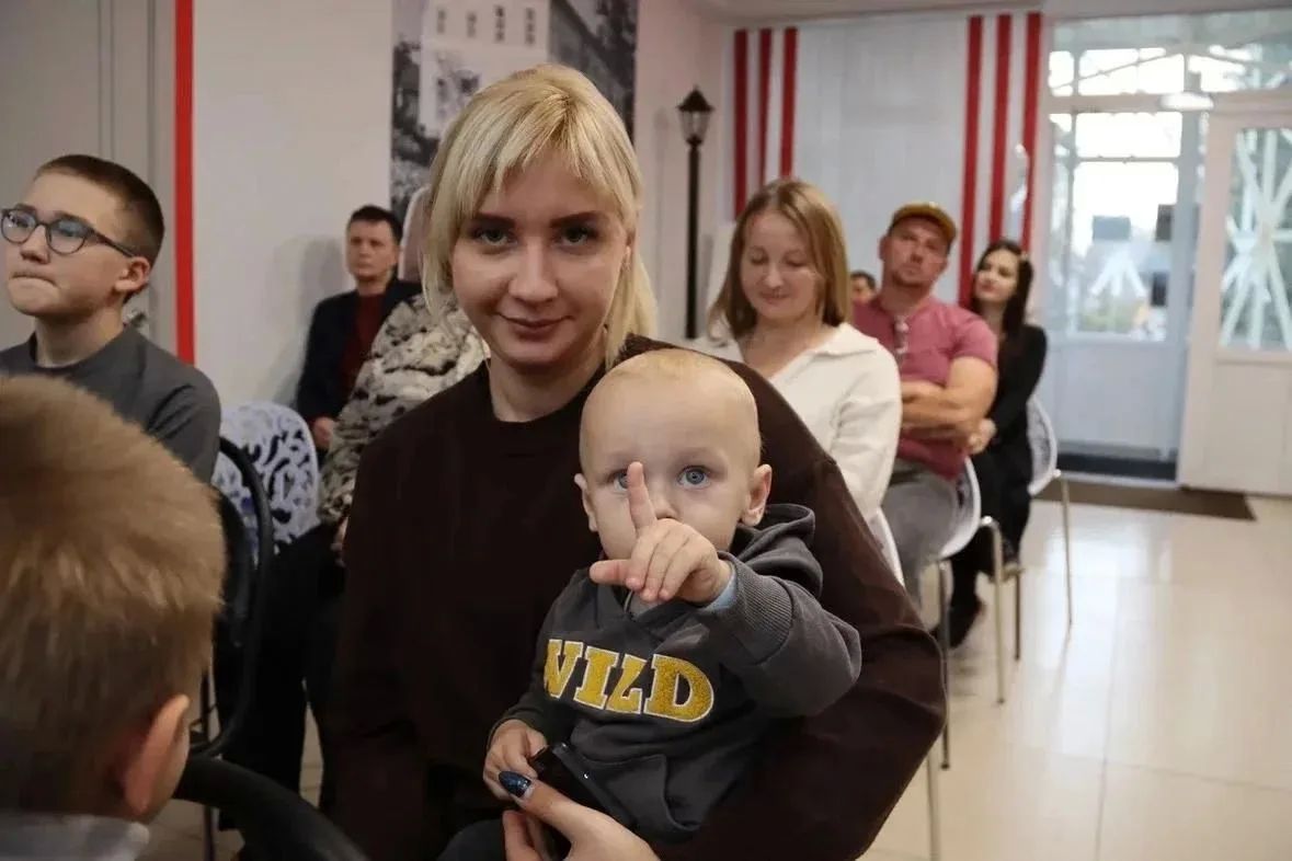 В Курске обсудили вопросы многодетных семей В Курске обсудили вопросы многодетных семей