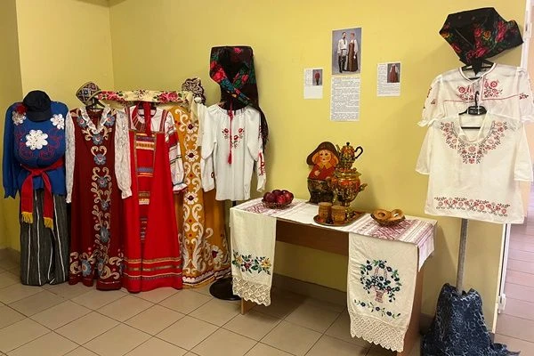В МСЧ-46 открылась выставка русского народного творчества
