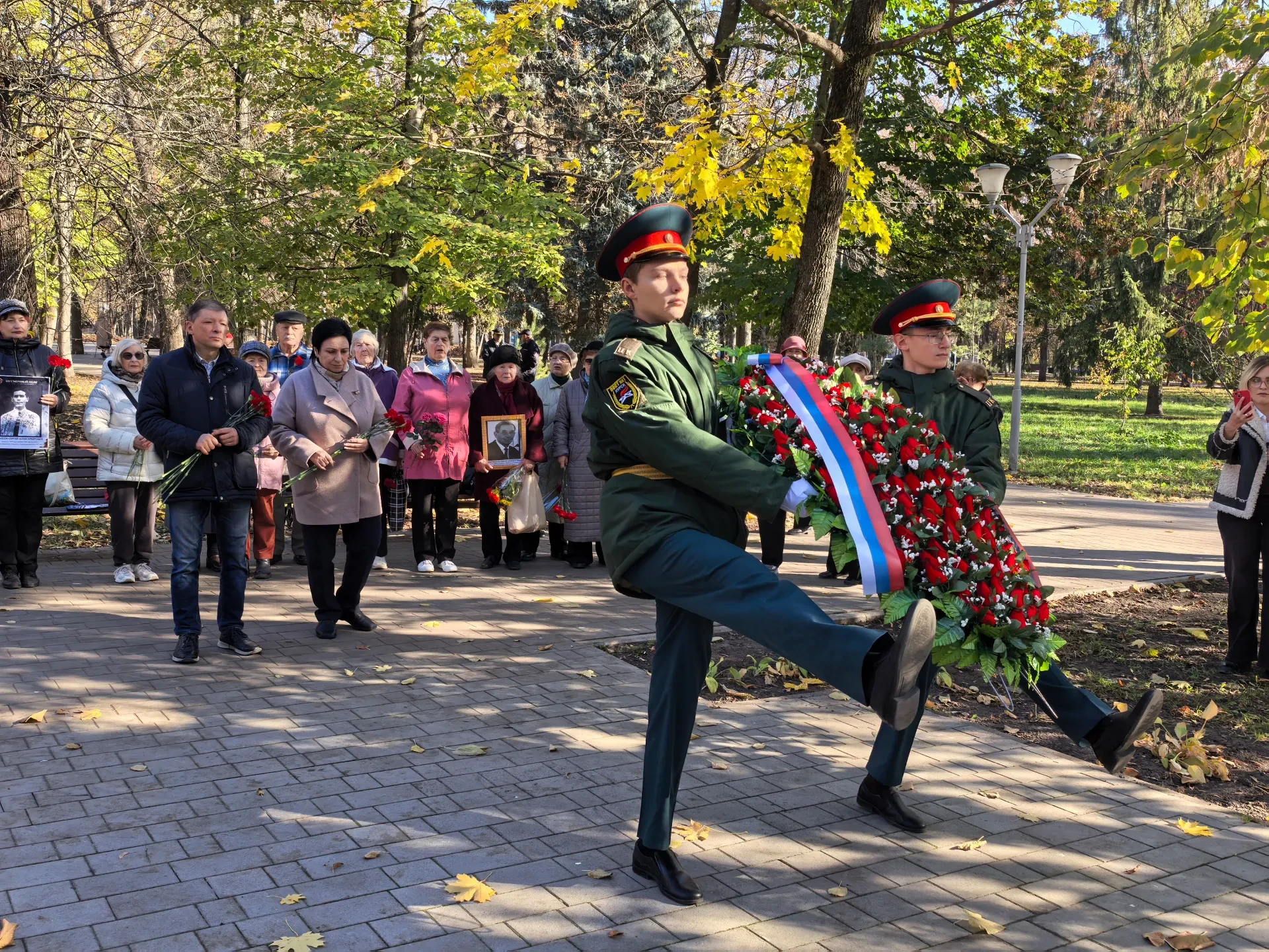 В парке Героев Гражданской войны прошло мероприятие, посвященное Дню памяти жертв политических репрессий