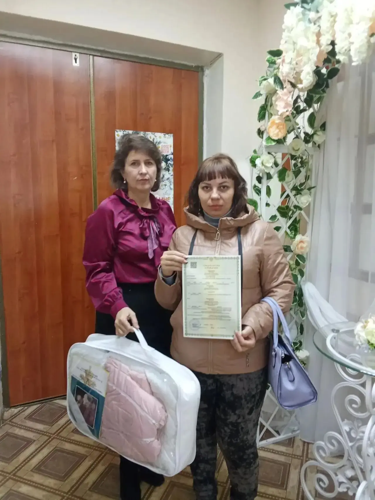 Отделы ЗАГС администраций Пристенского и Обоянского районов Курской области делятся кадрами своей работы