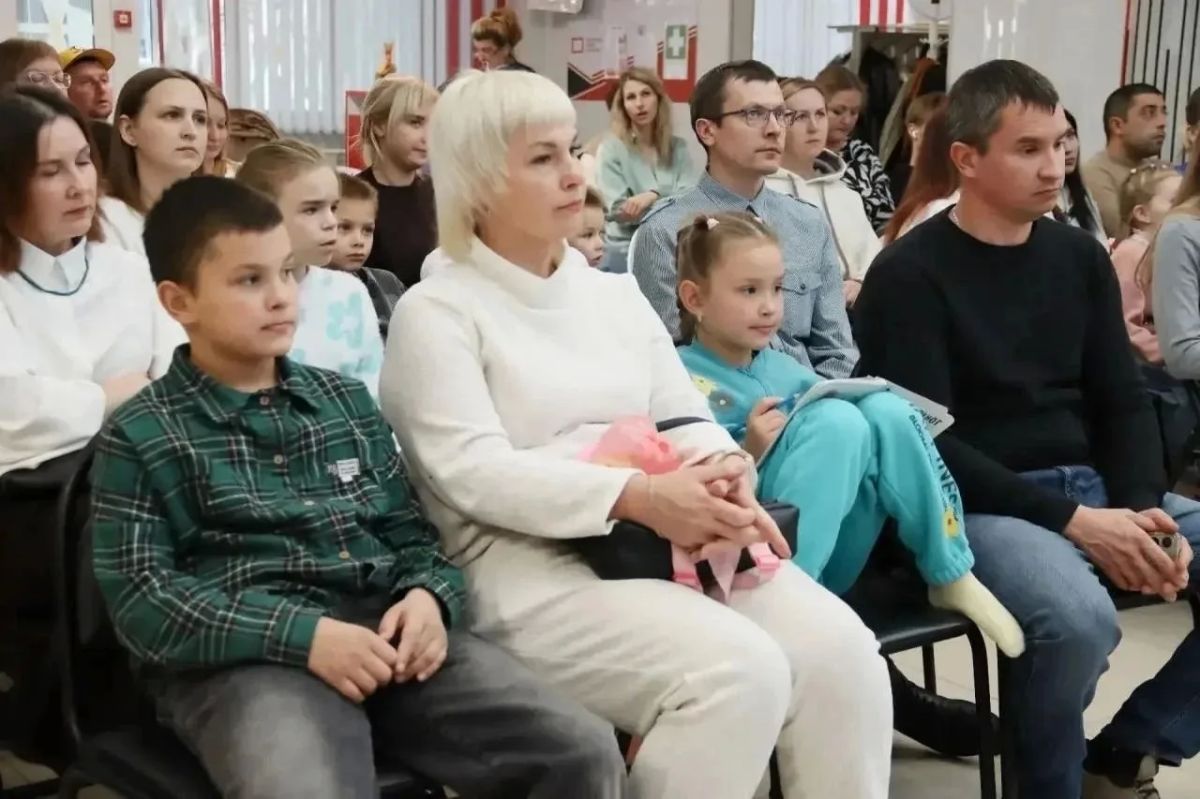 В Курске обсудили вопросы многодетных семей В Курске обсудили вопросы многодетных семей