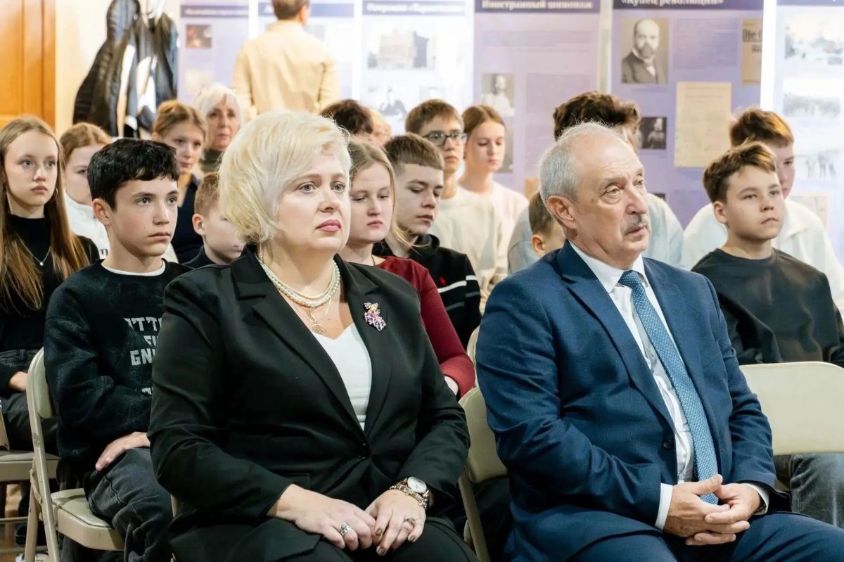 Куряне могут посетить в «Веранде» выставку о защите суверенитета России Куряне могут посетить в «Веранде» выставку о защите суверенитета России
