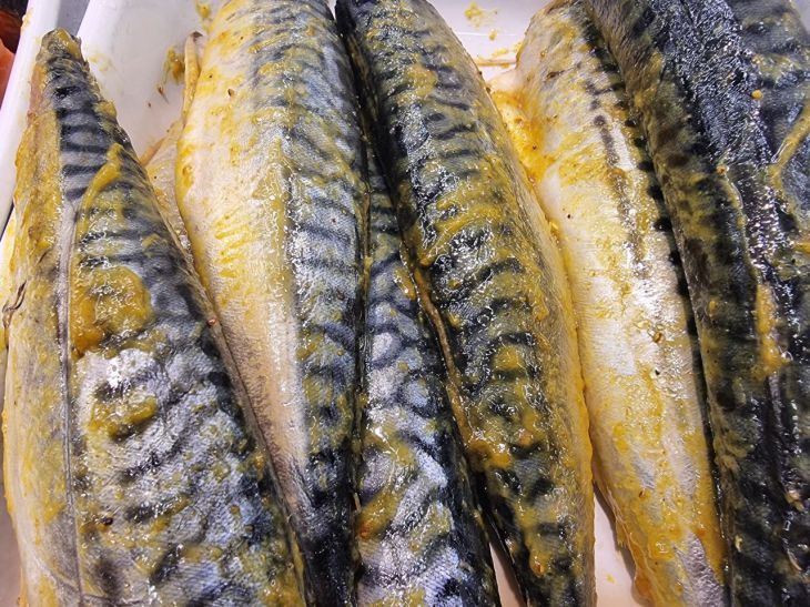 Как оживить перемороженную рыбу: спасаем продукт, который превратился в кашу после разморозки — не спешите выбрасывать