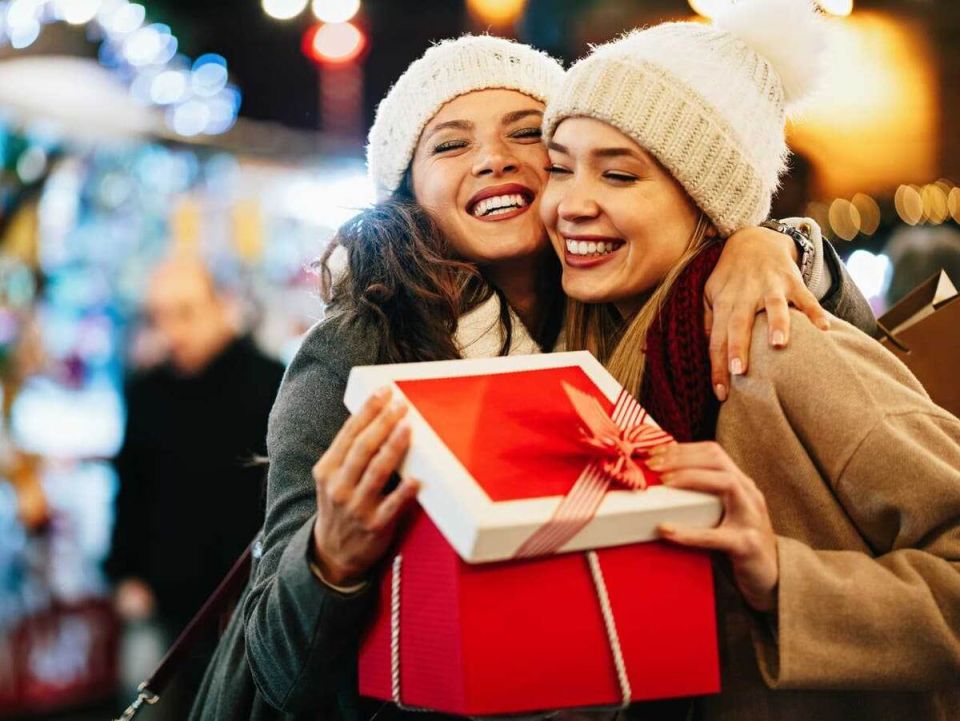 Минимализм и подарки: как принимать с радостью