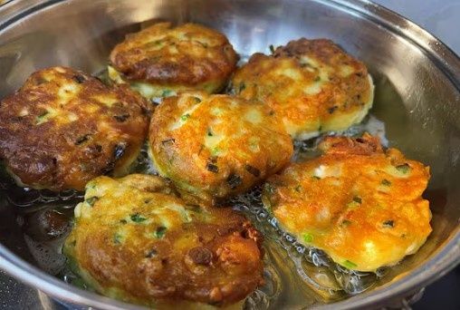 Ленивые пирожки с мясом: вкусный хит для всей семьи за 10 минут