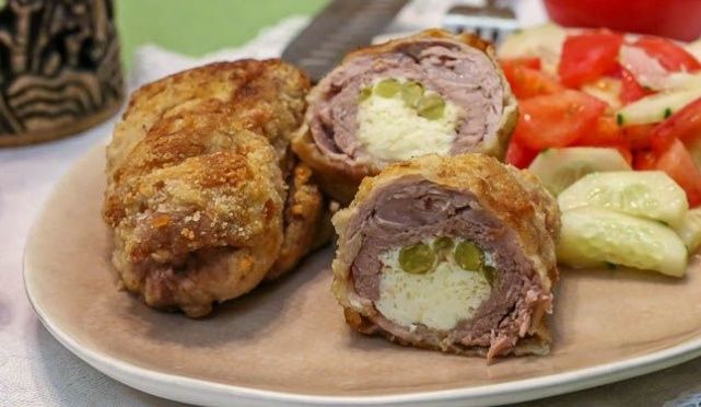 Шницель по-моравски: уникальная закуска с омлетом внутри